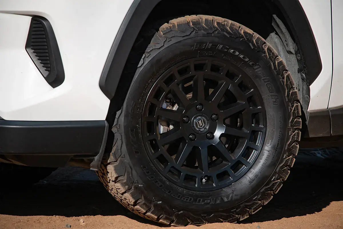 ICON Alloys  Journey 17x8 5x4.25 +38mm ..