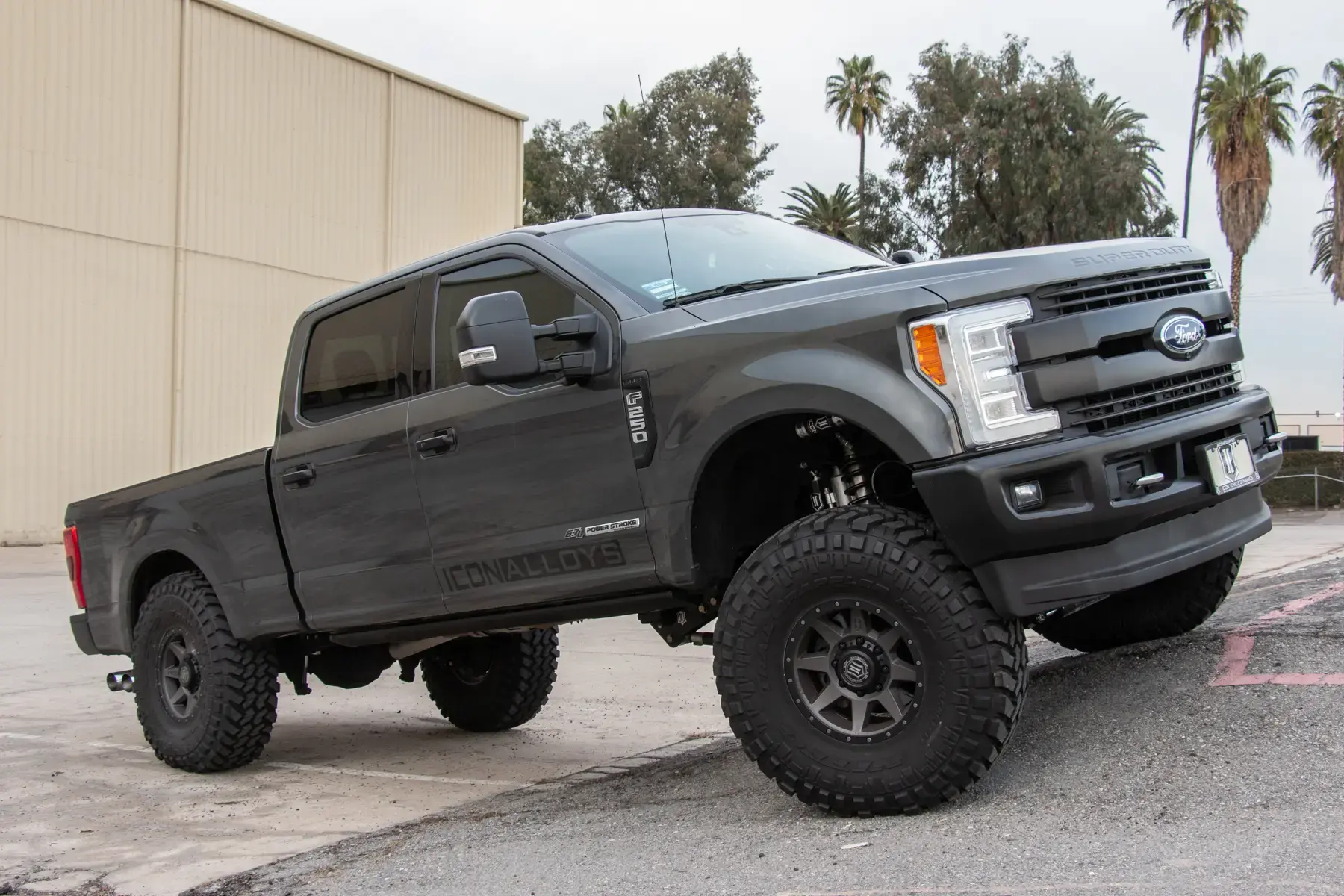 ICON Alloys Rebound HD 17x8.5 8x170 +6m..